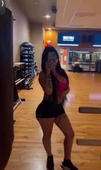 Nessa, 26  female escort, St. George