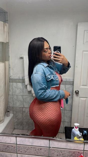 Star , 21  female escort, St. George