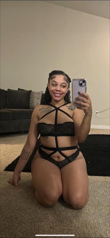 Shayla, 23  female escort, St. George