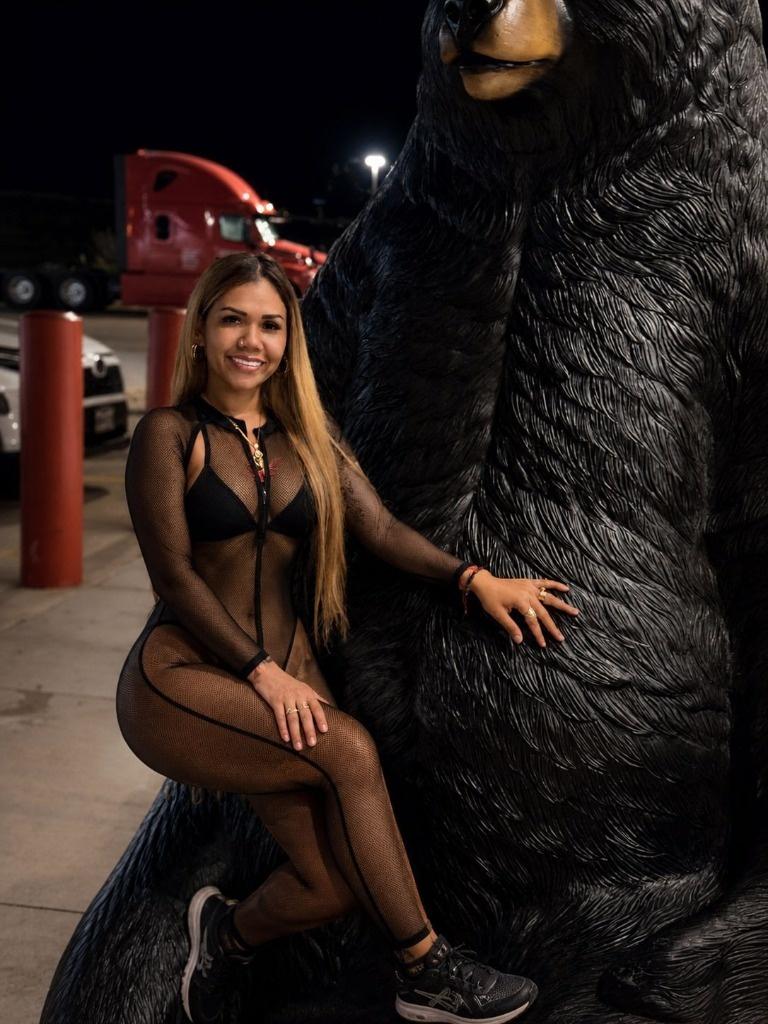 escort photo 5